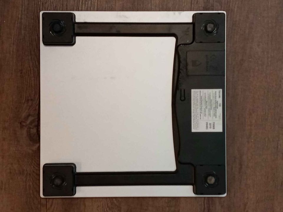 LCD screen display bathroom