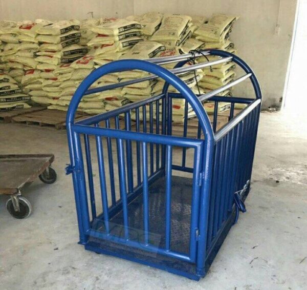portable animal weighing scale with anti-slip rubber pads