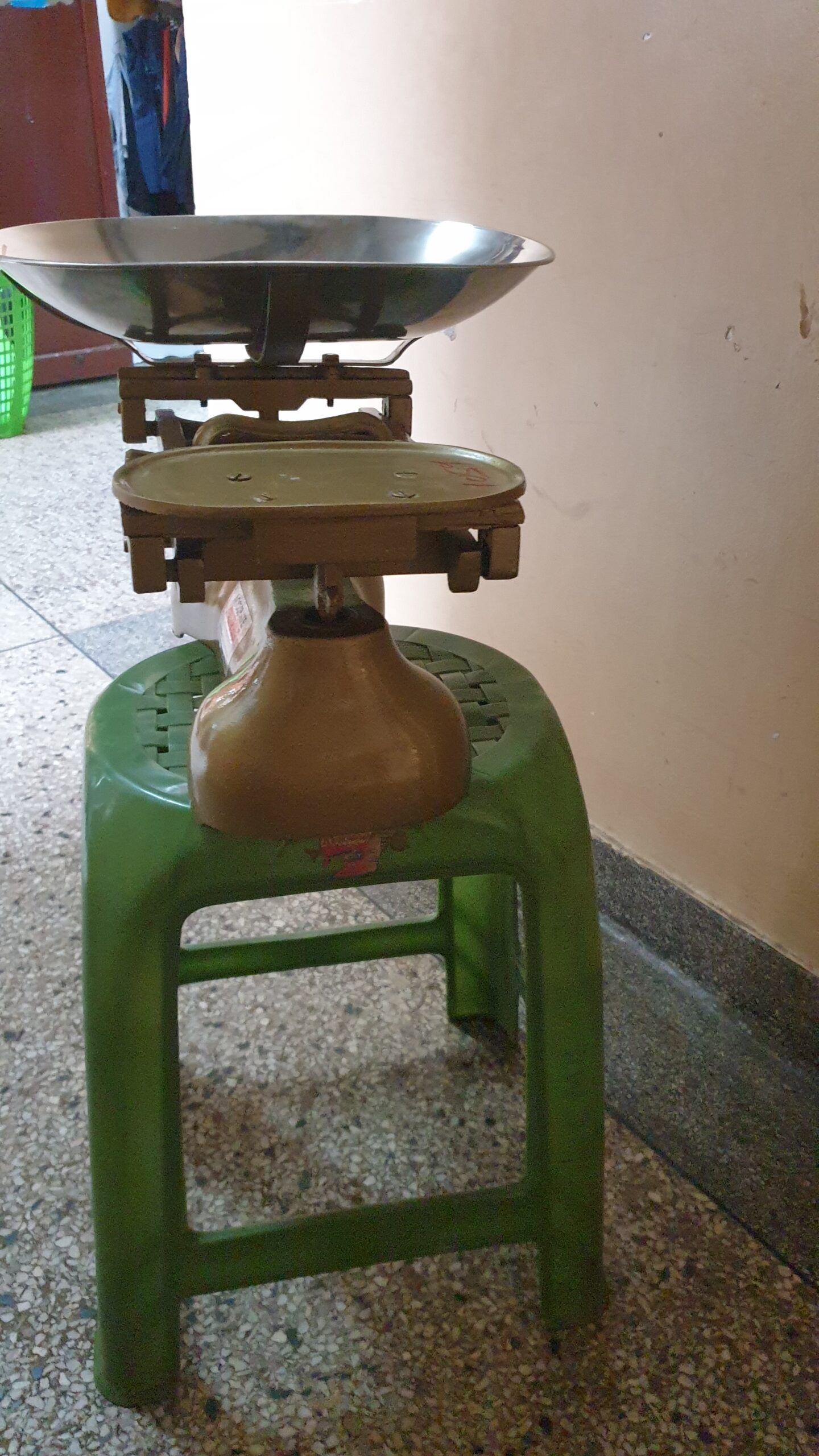 Reliable manual balance