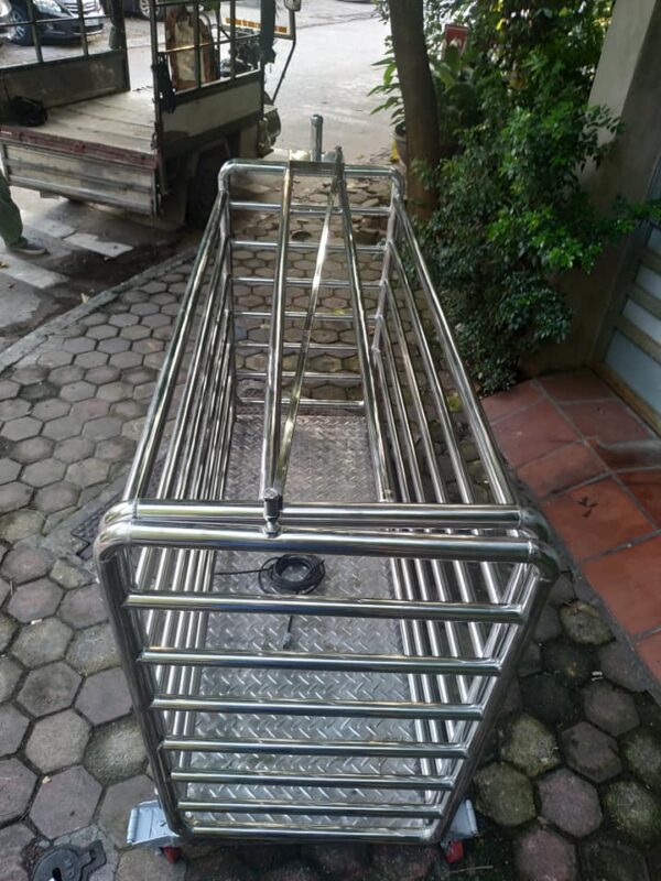 sheep weighing scale with 4 sliding doors