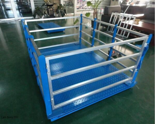 Livestock weighing scale for farm use