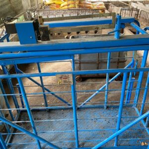 Animal weighing scales