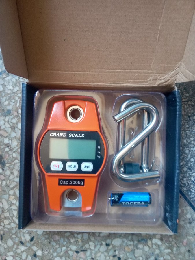 electronic double Hooked crane can be used for lightweight to moderately heavy duty weighing applications kampala